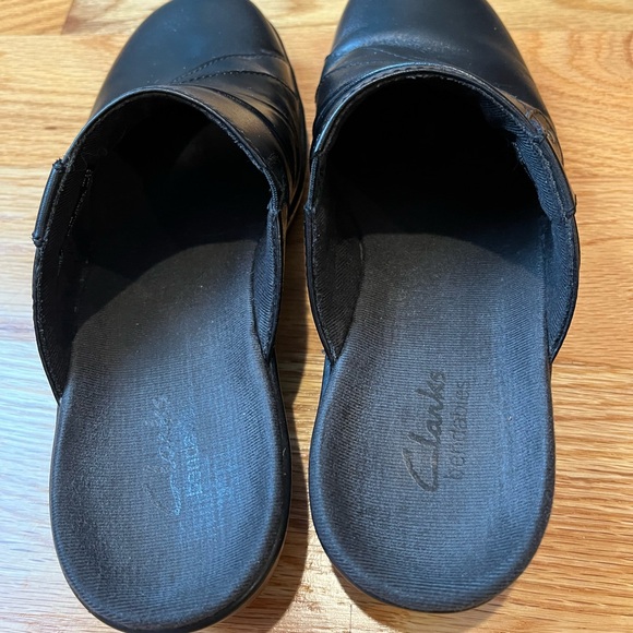 Clark’s Bendables Slip On Clogs - Picture 4 of 7